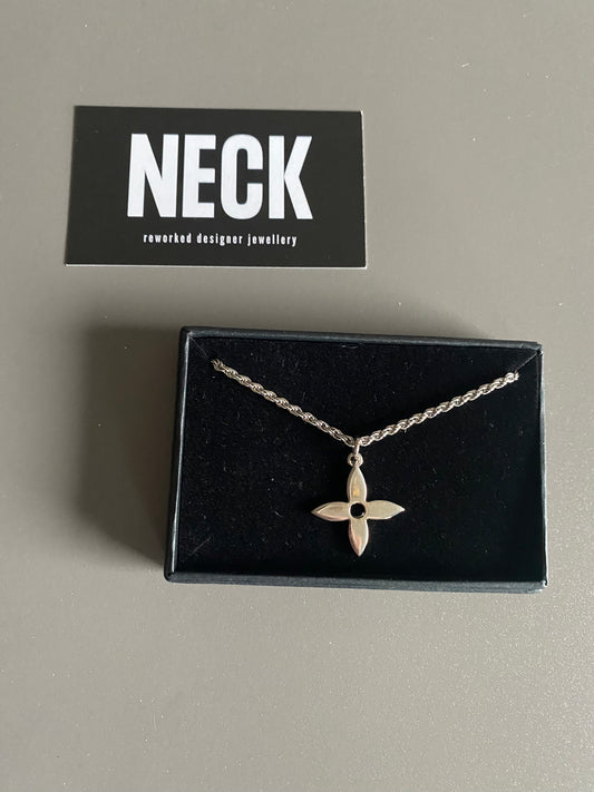 Authentic LOUIS VUITTON vintage silver flower pendant reworked necklace