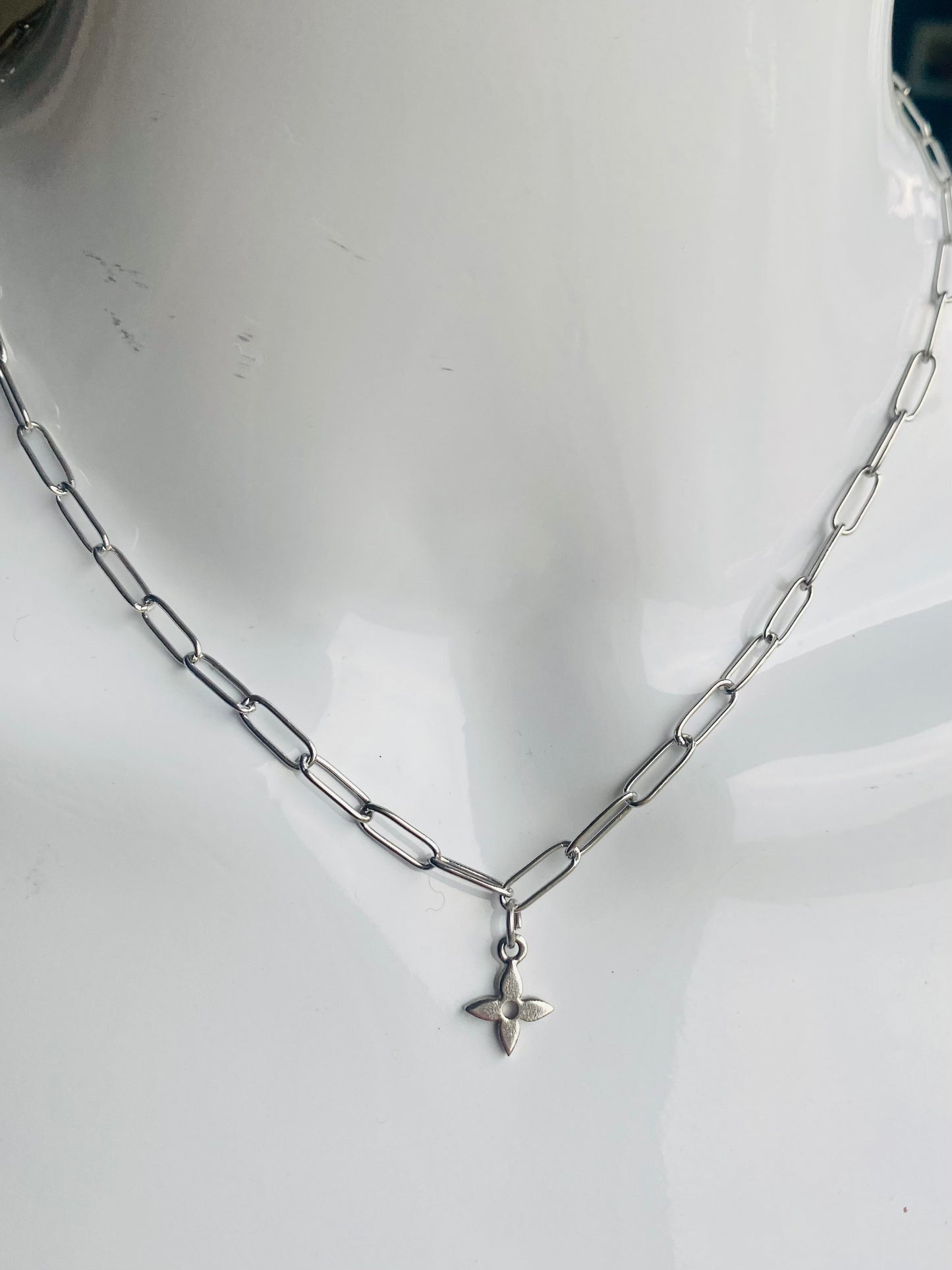 Authentic LOUIS VUITTON vintage silver flower reworked necklace