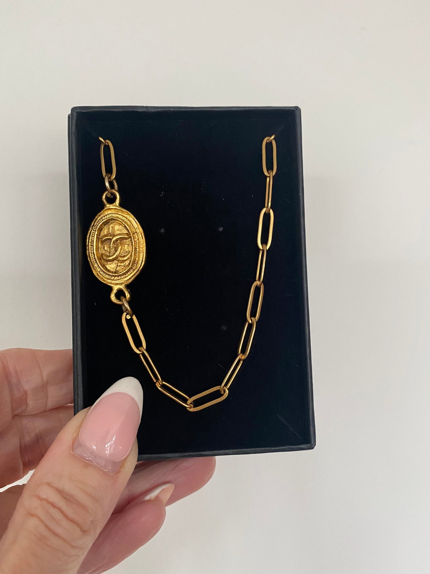 Authentic CHANEL pendant reworked necklace - 21 inches