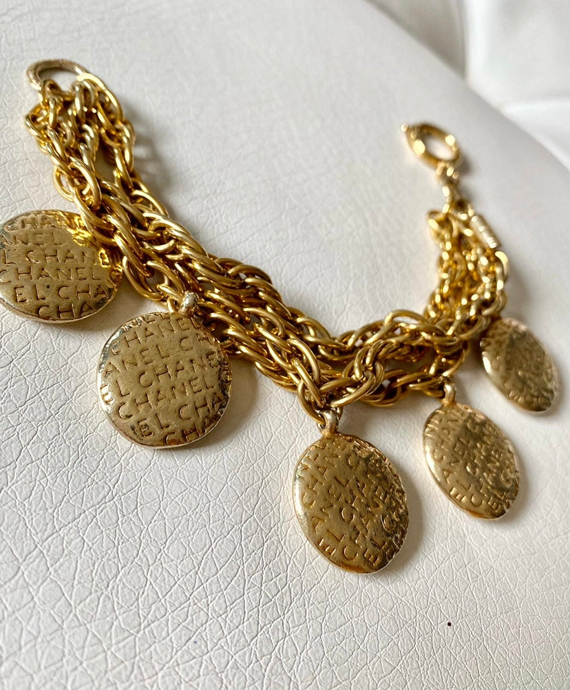 Authentic CHANEL vintage pendant reworked necklace – NECK