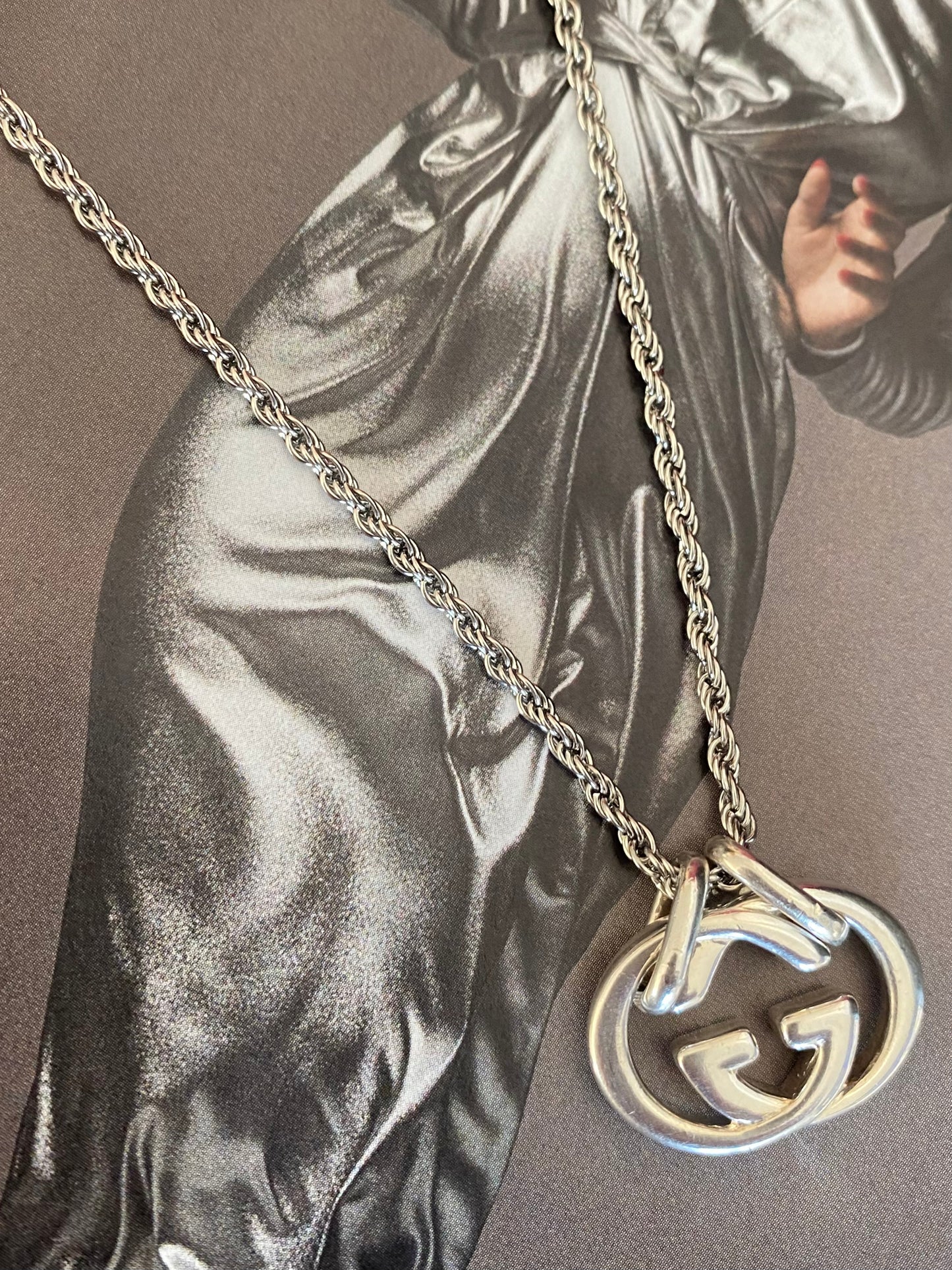 Gucci britt silver sale double g necklace